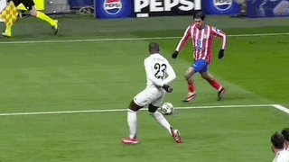 1741818403350098379.gif 开云体育官网-【欧冠】阿尔瓦雷斯点球违例,皇马点球大战淘汰马竞