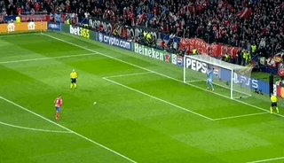 1741820069208082823.gif 开云体育官网-【欧冠】阿尔瓦雷斯点球违例,皇马点球大战淘汰马竞