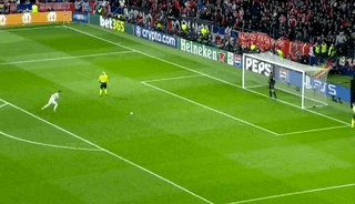 1741820089694054024.gif 开云体育官网-【欧冠】阿尔瓦雷斯点球违例,皇马点球大战淘汰马竞