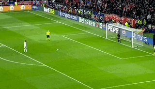 1741820160723033371.gif 开云体育官网-【欧冠】阿尔瓦雷斯点球违例,皇马点球大战淘汰马竞