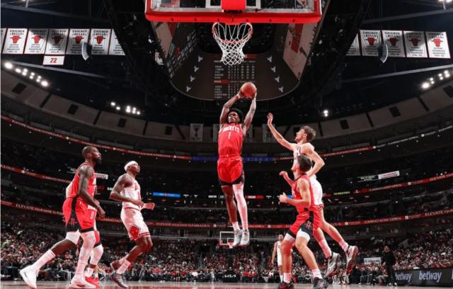 1731905301722025550.png KAIYUN-【现场】申京带队豪取5连胜 火箭刮起青春风暴