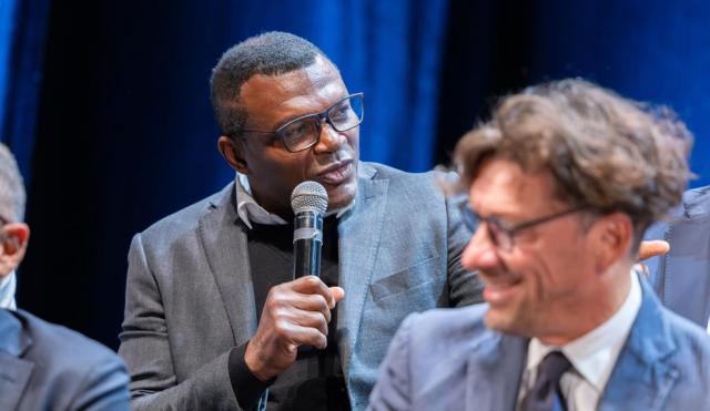 1728730953288044442.png 30年后传奇再聚,卡佩罗的不败米兰有何秘密?