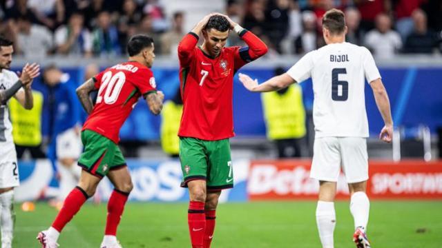 1719881975082088483.jpg 开云体育下载-【观察】锋线狂奔防线超神 斯洛文尼亚遗憾告别