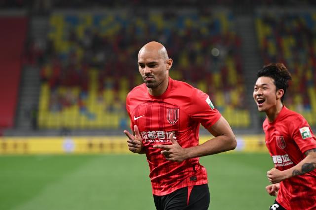 开云体育官网-费利佩戴帽蓉城5连胜 徐正源：这是相互信任的结果