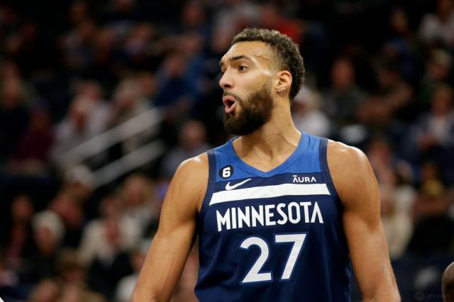 开云-命中生涯首记三分！戈贝尔新赛季或转型空间型内线