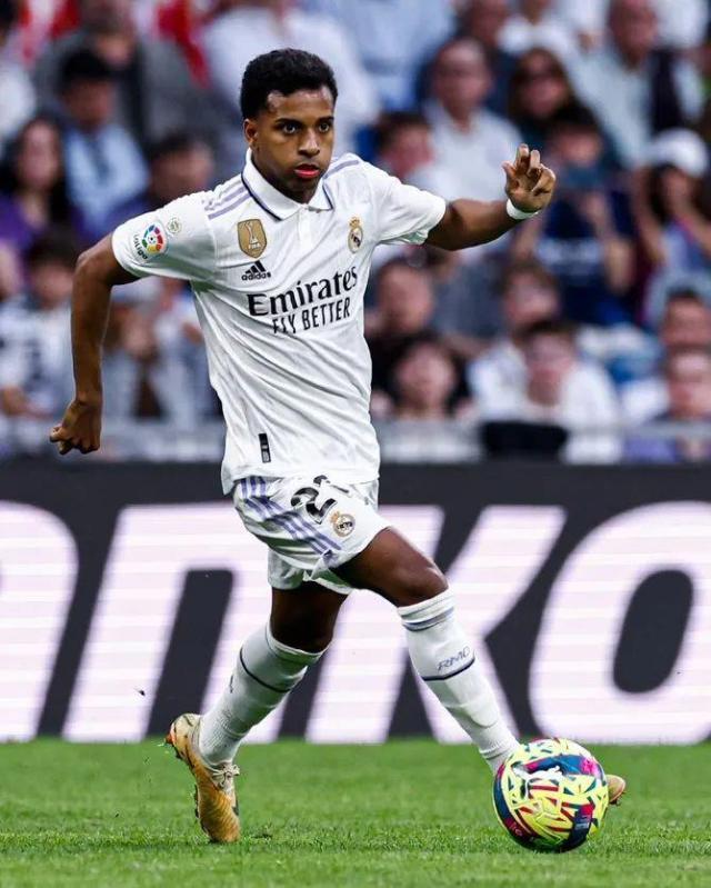 1682806251380009896.jpg 开云体育官网-【西甲】罗德里戈世界波本泽马戴帽,皇马主场取3分