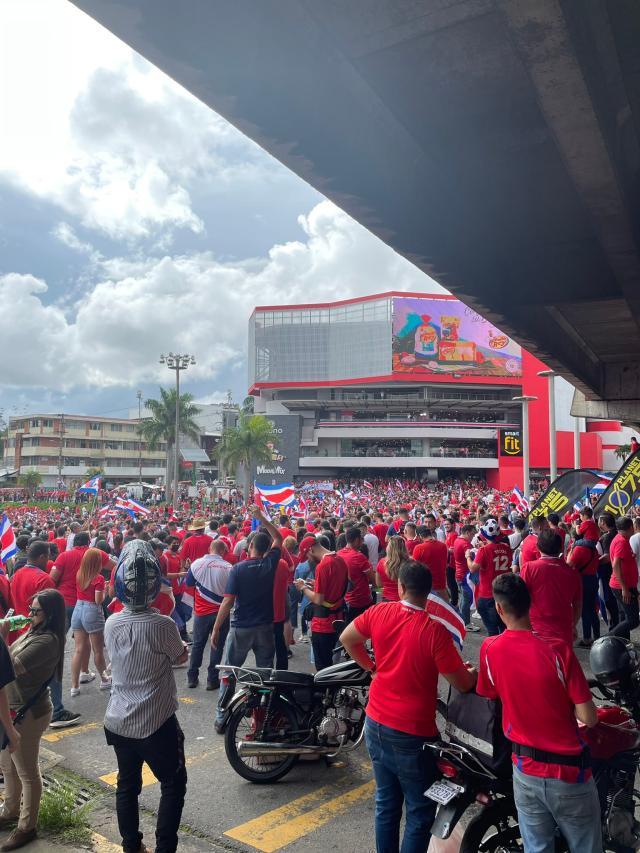 1655285391100094111.jpeg 开云体育下载-2002年起第5次晋级世界杯 看看哥斯达黎加的街头