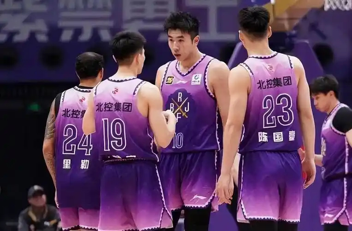 开云体育官网-北控或开启交易，1后卫+1前锋筹码，目标国手后卫，辽宁或成重点|张庆鹏|北控男篮|张帆|季后赛|朱松玮_新浪体育_新浪新闻