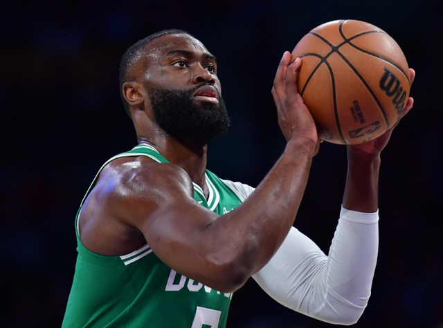 开云APP-都说你3亿太贵，如今带队第二，还创造历史纪录，已是超级巨星|凯尔特人|篮网|布朗|NBA|尼古拉斯·克拉克斯顿_新浪体育_新浪新闻