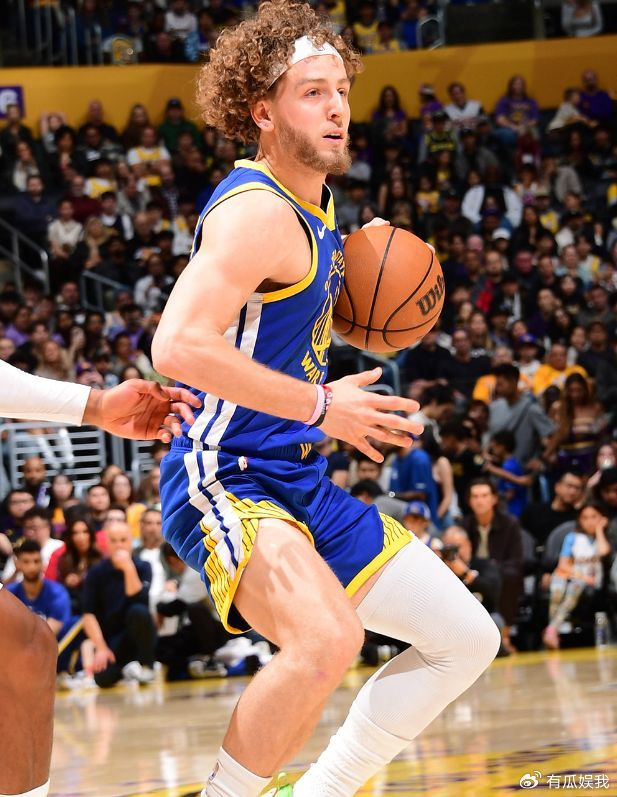 开云体育官网-东契奇生日夜26+6+8，詹皇准三双造2大纪录，湖人大胜勇士止3连败|勒布朗·詹姆斯|波士顿凯尔特人队|nba全明星赛|菲尼克斯太阳队|卢卡-东契奇_新浪体育_新浪新闻