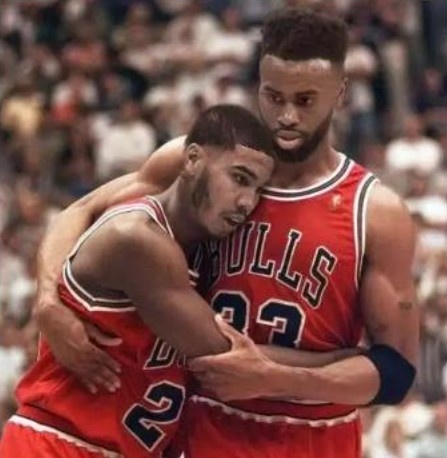 阿里纳斯谈塔图姆复出：乔丹退役后 皮蓬也曾独自带队成二号种子