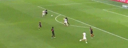 开云体育下载-【意甲】莱昂+烈火替补造逆转 AC米兰先丢2球3比2胜