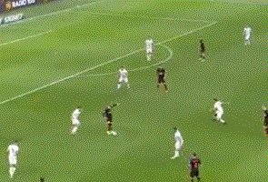 开云体育下载-【意甲】莱昂+烈火替补造逆转 AC米兰先丢2球3比2胜