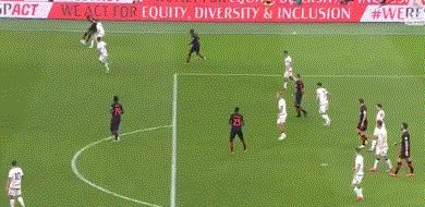 开云体育下载-【意甲】莱昂+烈火替补造逆转 AC米兰先丢2球3比2胜