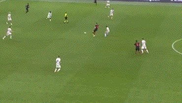 开云体育下载-【意甲】莱昂+烈火替补造逆转 AC米兰先丢2球3比2胜