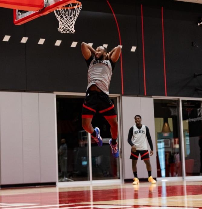 开云体育下载-火箭3首发1替补缺阵，混编10人阵容临时上线！3笔底薪签约太超值