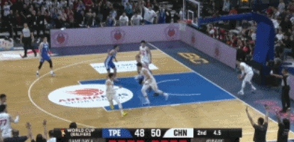 开云-比张镇麟还差！中国男篮逆转夜最失意之人：失误被换下 出场30秒