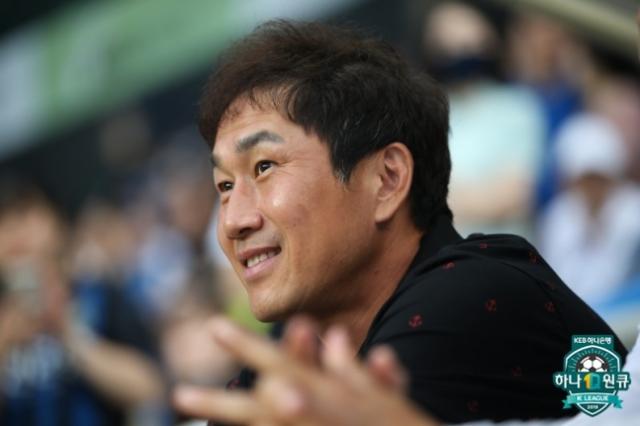 开云-韩国战神柳相铁因癌症去世 曾创02世界杯神话