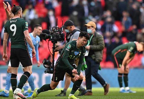 又输一场决赛再度面临抉择：凯恩还应坚守热刺吗？