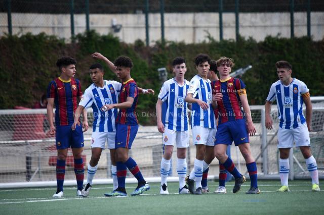 开云-【观察】全村骄傲，未来希望，都是普通的行路人而已