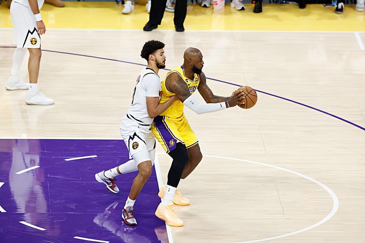 开云APP-锋线大将的手感依然相当不错，但掘金的整体情况还是差了点意思？