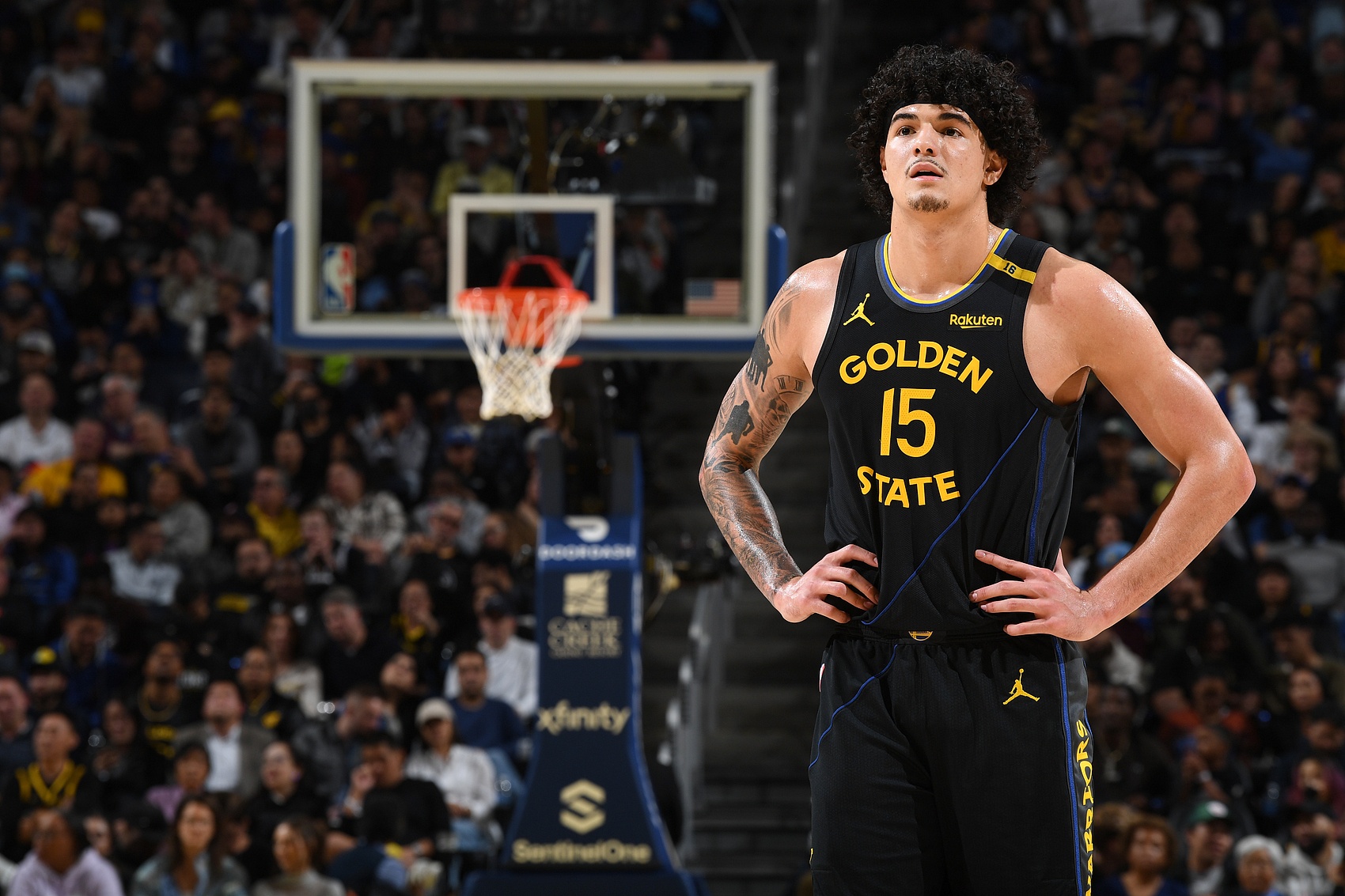 开云体育下载-他靠巴博萨引荐才成55号秀一度年薪4万 已成勇士灾难赛季最大慰藉