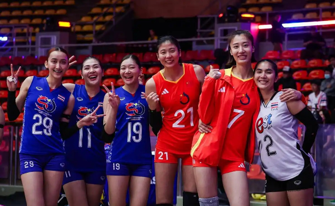 KAIYUN-无缘集训，女排离队8人曝光，3接应+4主攻+1副攻，朱婷在列|中国女排|赵勇|刁琳宇|王梦洁|联赛_新浪体育_新浪新闻